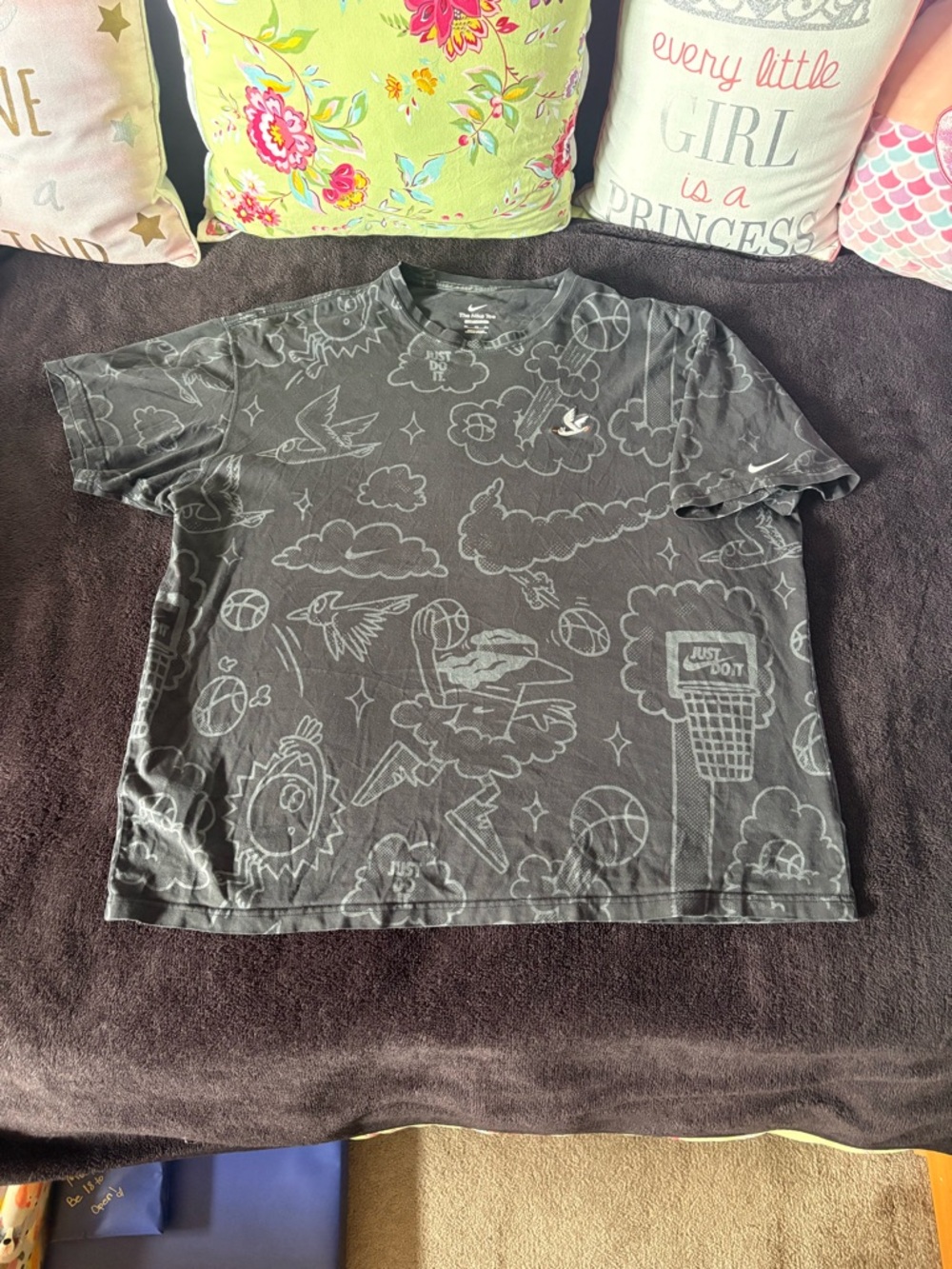 Nike The Nike Tee loose fit Max90 all over print  basketball black tee size XXL